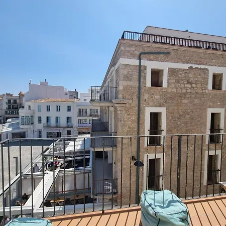 Penelope Apartment *